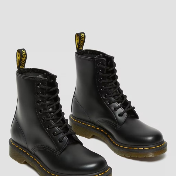 Dr. Martens 1460 women size 8 - Picture 3 of 10